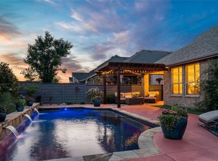 812 Field Xing, Aubrey, TX 76227