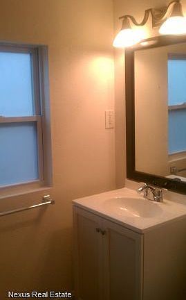 3rd image of 1519 Bingham St