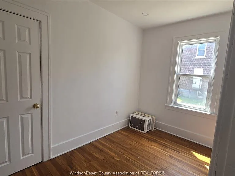 2257 Howard Ave #MAIN — Photo 8