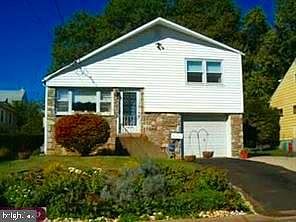 1st image of 1656 Park Ave