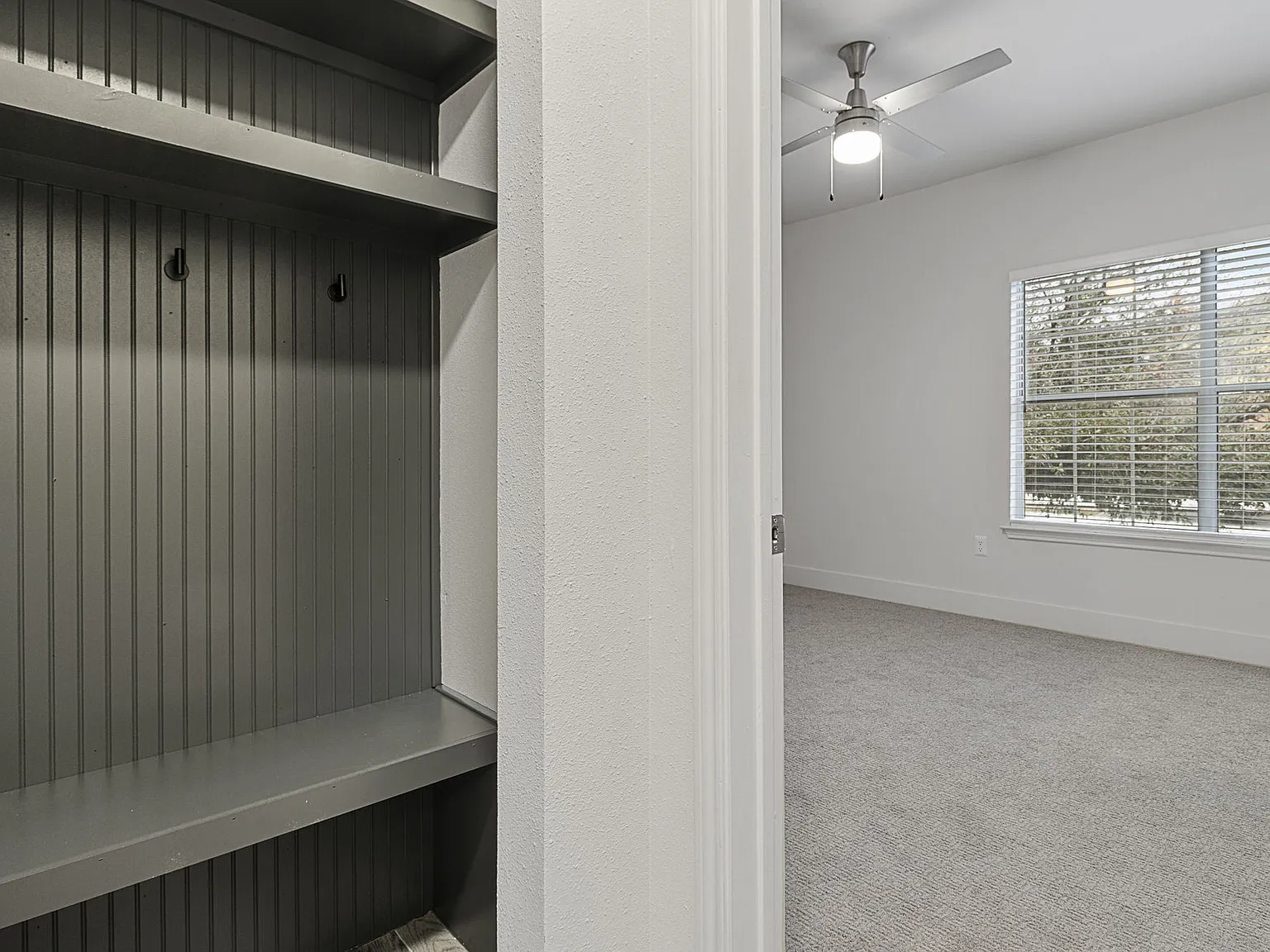 Sullivan — Photo 2