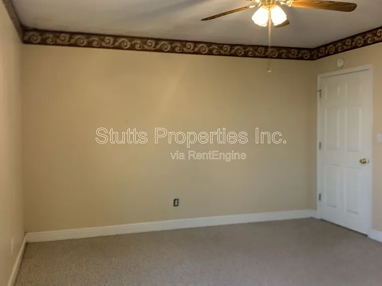 705 Courtland Ave — Photo 7