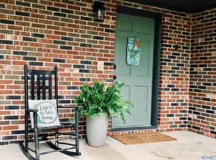 2714 Hunterwood Dr SE, Decatur, AL 35603