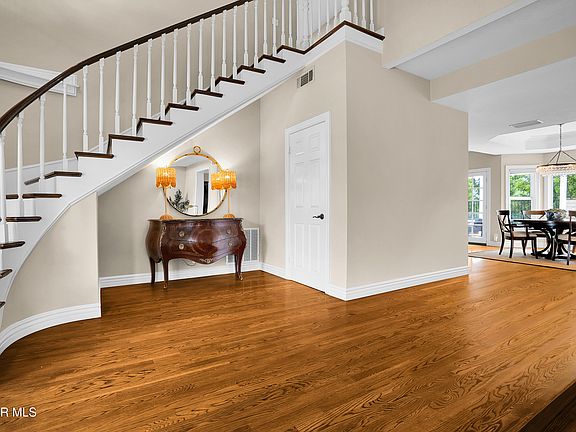 3rd image of 2750 Hilary Ct
