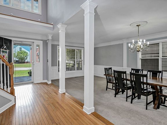 4th image of 105 Warden Way