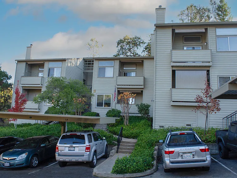 788 Mikkelsen Dr — Photo 13
