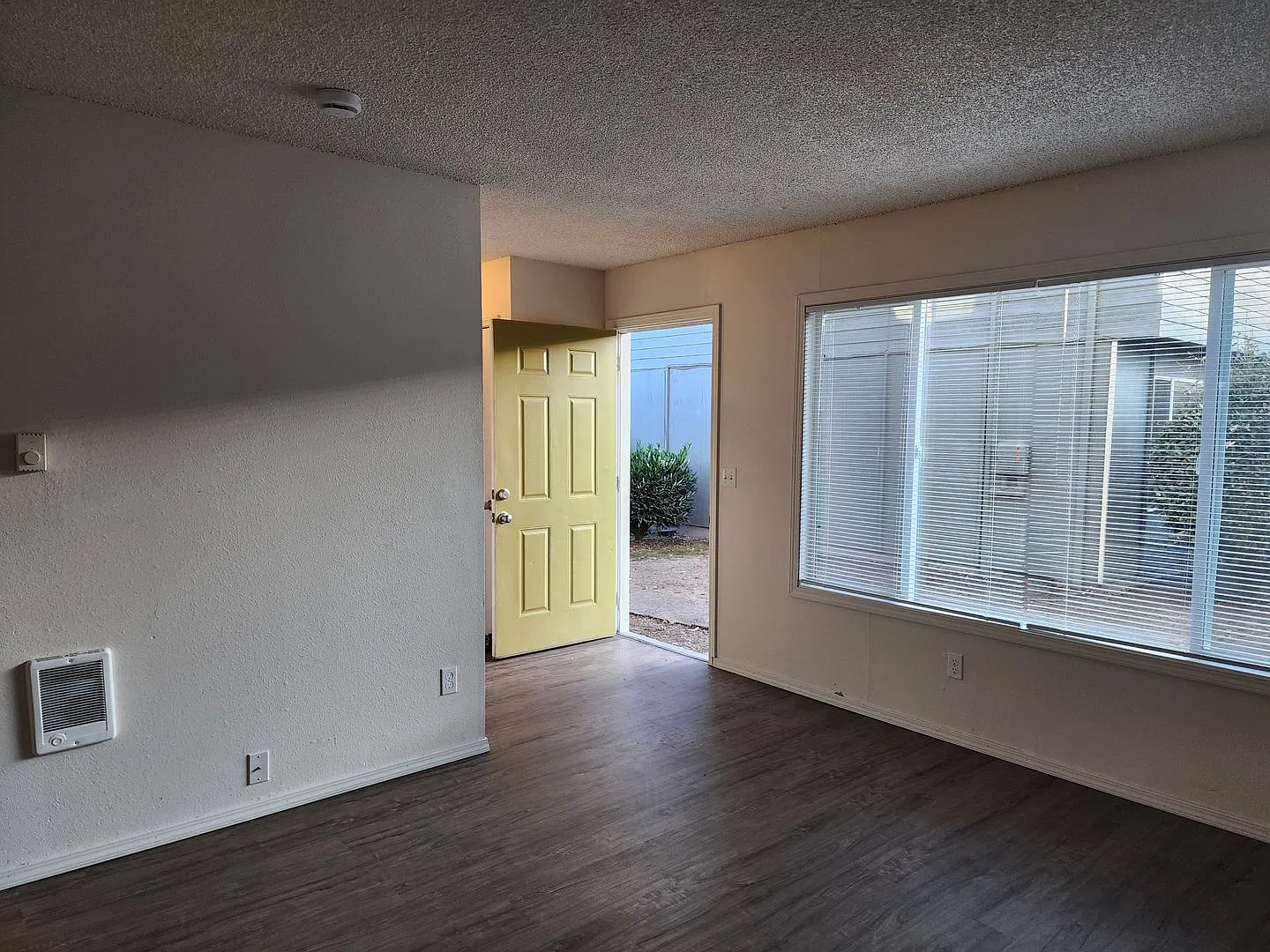 Garden Court — Photo 1