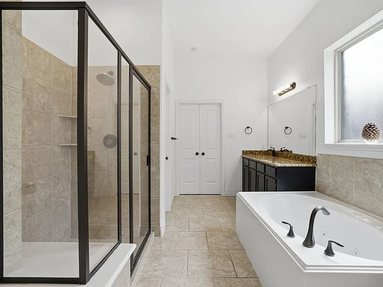 135 Deerfield Meadow Dr — Photo 23