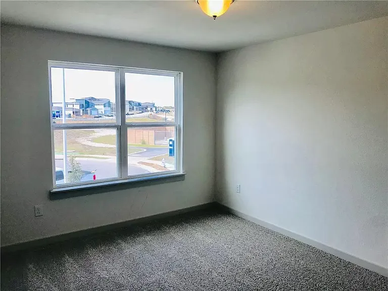 8105 Linnie Ln — Photo 8