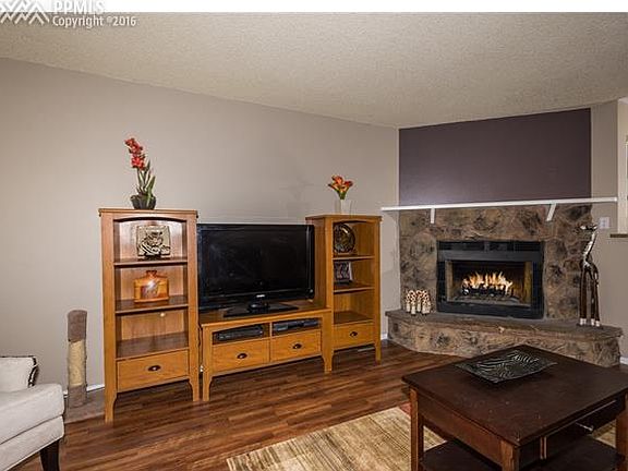 3rd image of 7628 Clover Hill Dr