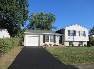 9221 Aylesbury Dr, Rolling Hills, KY 40242