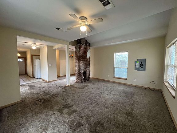 3rd image of 756 Alma St
