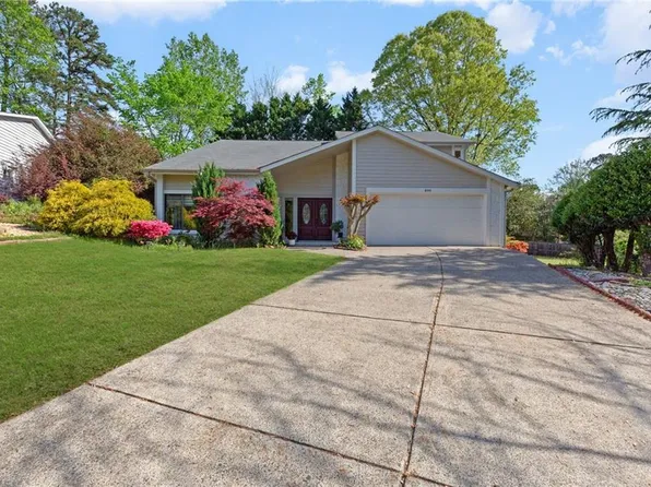 890 Muirfield Rdg, Marietta, GA 30068