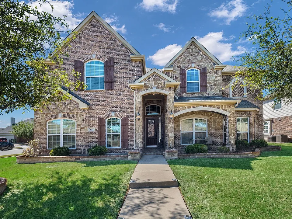 534 Windward Dr