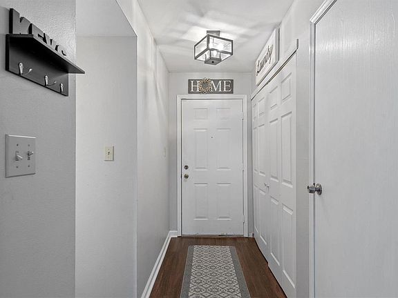 3rd image of 16530 Victoria Crossing Dr Unit A