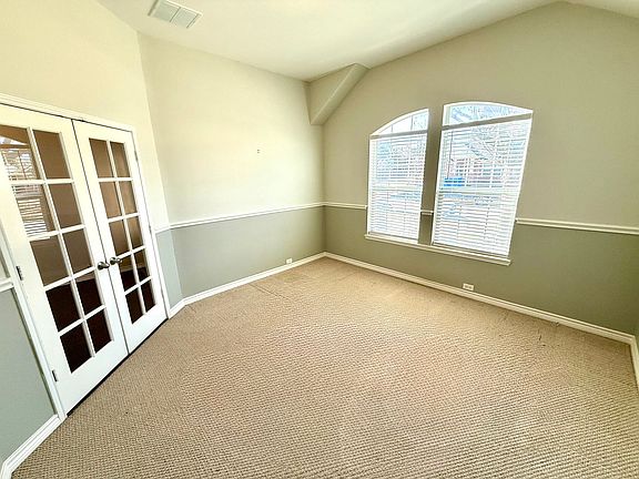 2nd image of 1322 Chimney Rock Dr