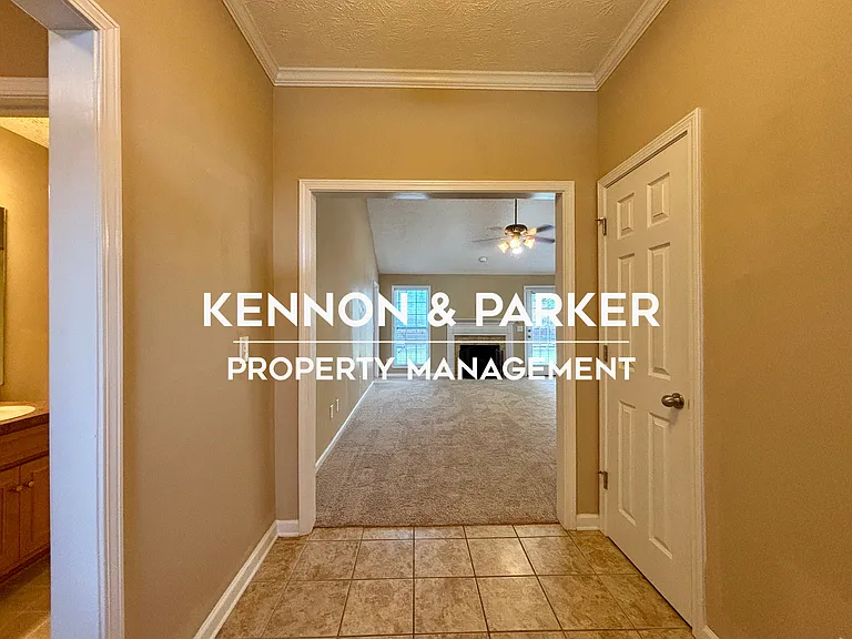 8028 Garrett Pines Dr — Photo 2