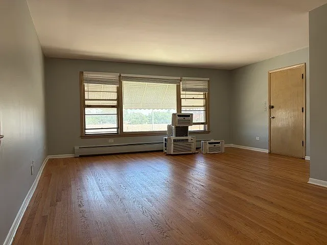 7323 W Higgins Ave #2 — Photo 4