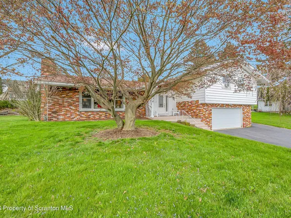 514 Shady Lane Rd, Clarks Summit, PA 18411