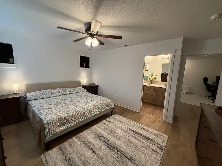 2555 NE Purcell Blvd — Photo 12