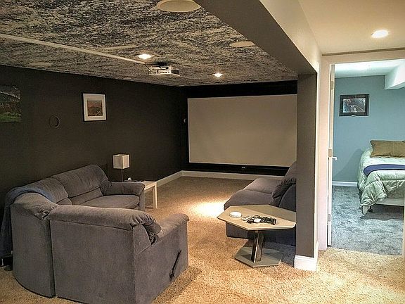 4th image of 1108 Calumett Dr