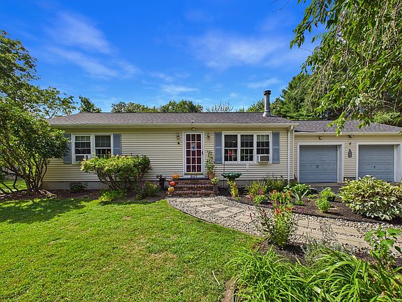 3rd image of 247 Perry Hill Rd