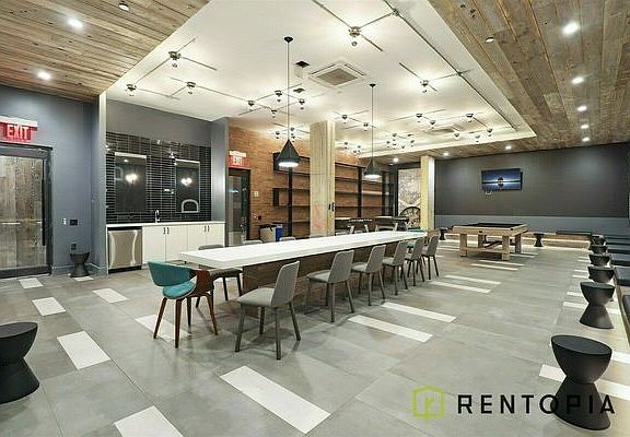 4th image of 340 Evergreen Ave #463