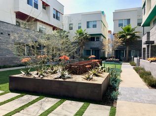 638 Port Dr, Costa Mesa, CA 92627
