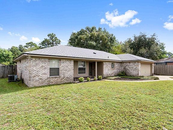 5th image of 11120 Pine Hill Dr