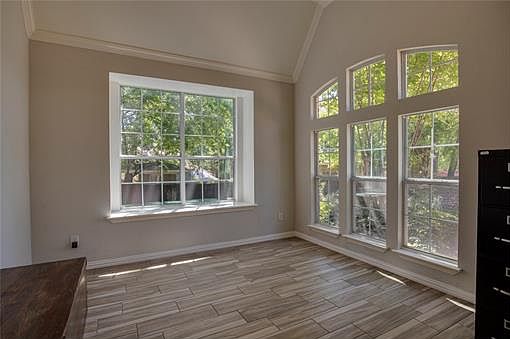 5th image of 3708 Forest Ct