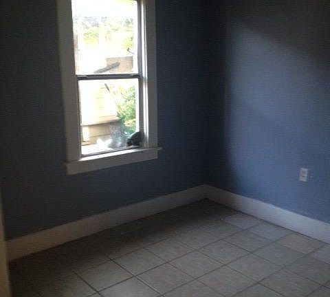 5th image of 437 S Sacramento St