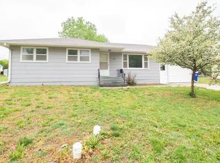 105 S Wilson St, Hillsboro, KS 67063