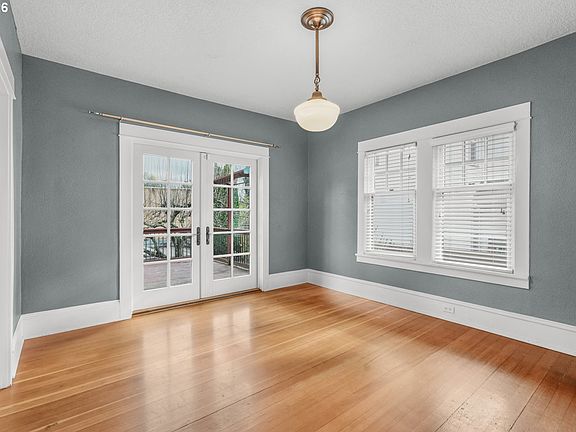 5th image of 4406 NE 14th Ave