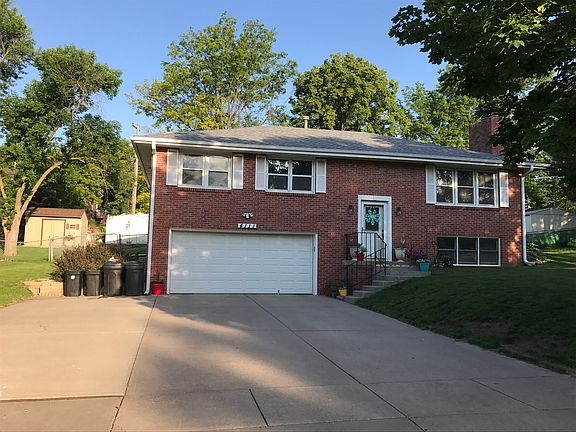 3 stall driveway