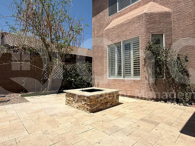 3211 E Behrend Dr — Photo 30