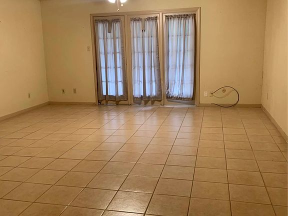 3rd image of 6955 Calder Ave Unit D-1