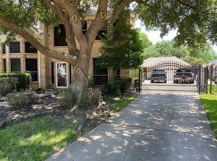 3109 Scenic Shore Dr, Seabrook, TX 77586