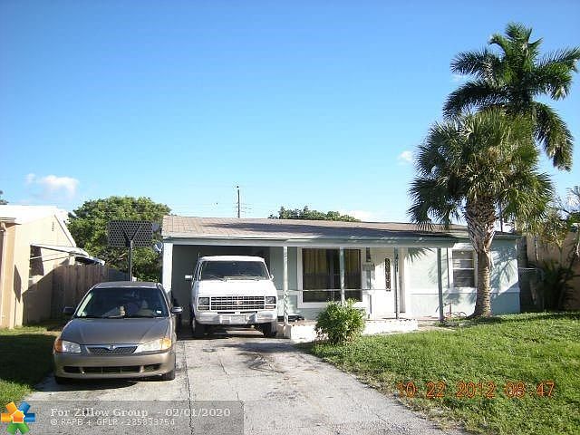 1st image of 211 NE 51st St