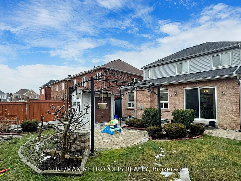 1505 Pennel Dr #UPPER — Photo 34