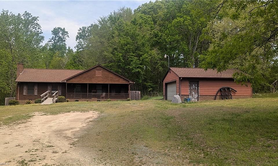 1st image of 2141 Phibbs Rd