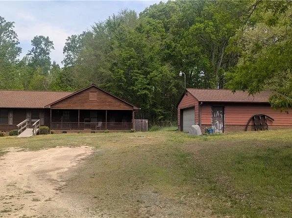 2141 Phibbs Rd, Elon, NC 27244