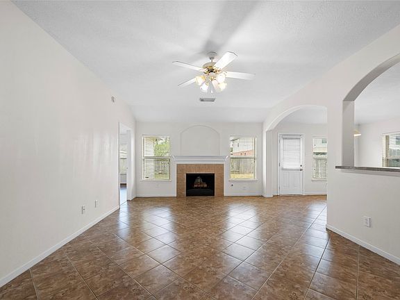 2nd image of 25211 Bluma Ranch Dr