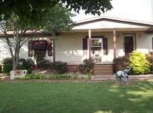 198 Rr 4, Mc Leansboro, IL 62859