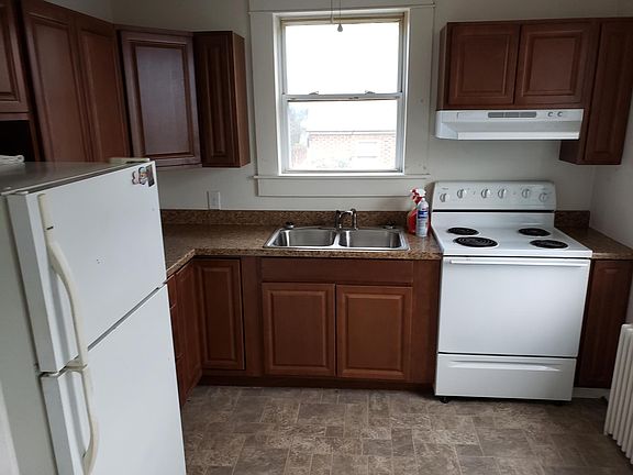 2nd image of 503 Hanover St APT 8