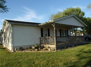 15671 State Route 15, Nashville, IL 62263