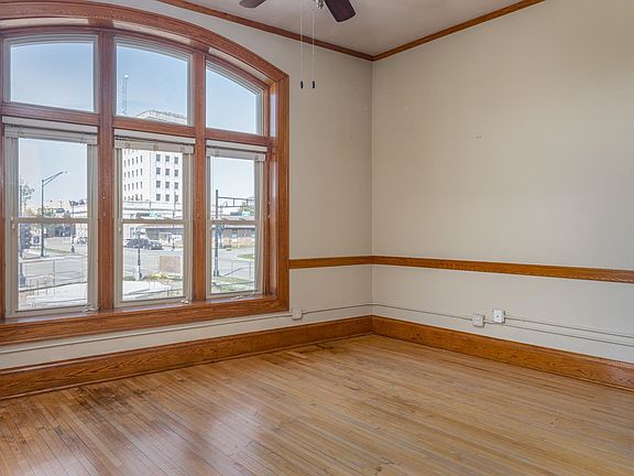 4th image of 105 Washington Ave #102