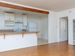 1727 Carmona Ave, Los Angeles, CA 90019