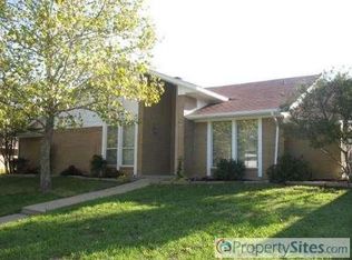 1726 Rosemeade Cir, Carrollton, TX 75007