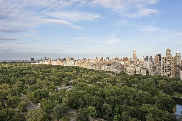 Sold by Nest Seekers International | media 35