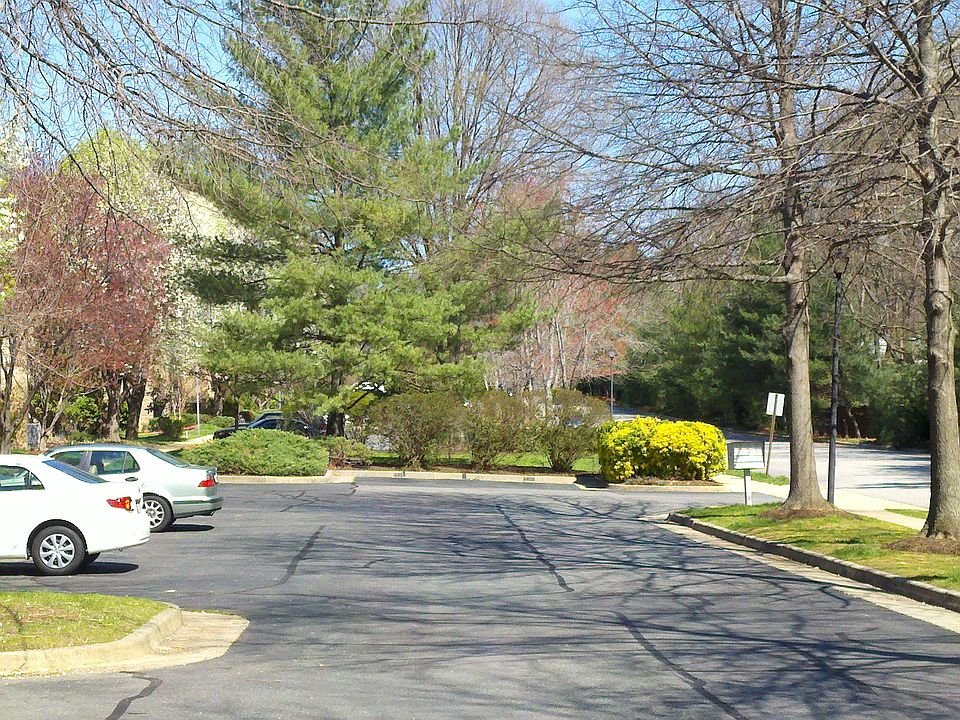 1st image of 6876 Deer Run Dr